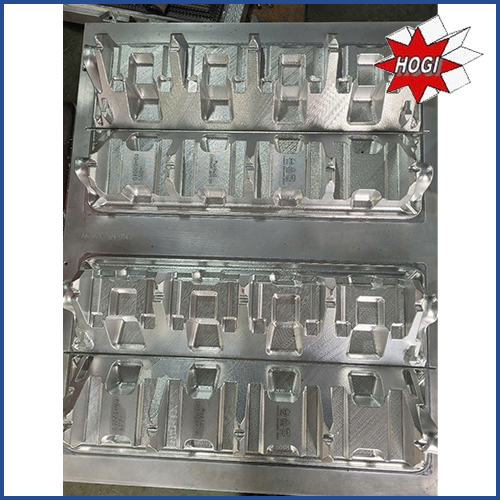 Forming suction mold