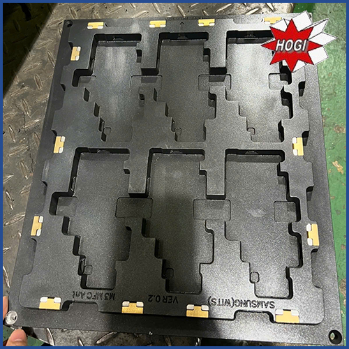 Forming suction mold