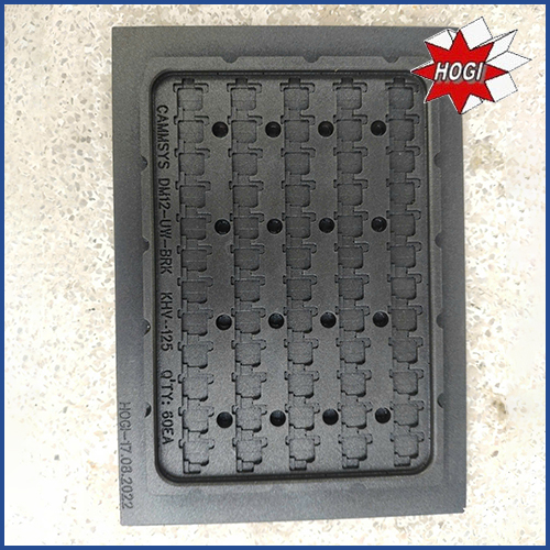 Forming suction mold