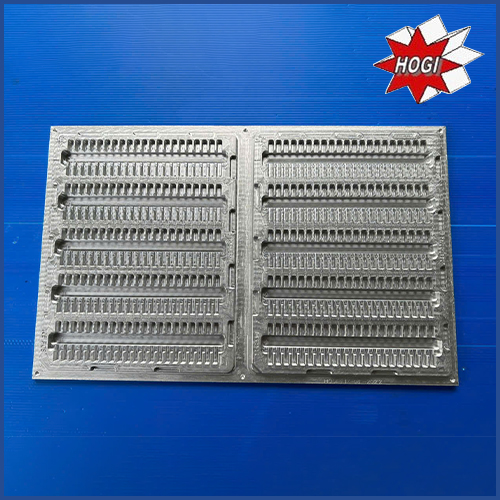 Forming suction mold